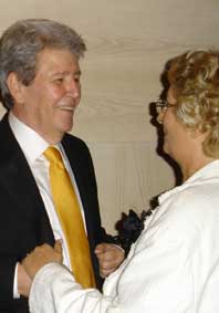 Jorge Herralde da la bienvenida a su fiesta a mi agente, Anne-Marie Vallat